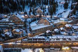 Swiss Center Limo Transfer: Your Exclusive Limousine Service to Crans-Montana